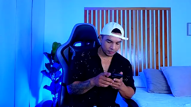 estebandelouis online show from 05.09.26
