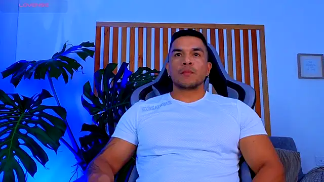 estebandelouis online show from 05.23.26