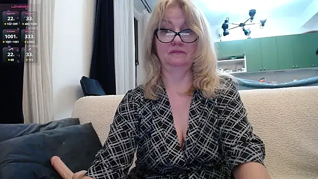 Snapshot of Blond_Woman chatting on 01.26.25 Blond Woman online show from 01.26.25