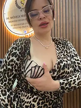 Snapshot of NATHALIA-28_ chatting on 07.10.26 NATHALIA-28 online show from 07.10.26