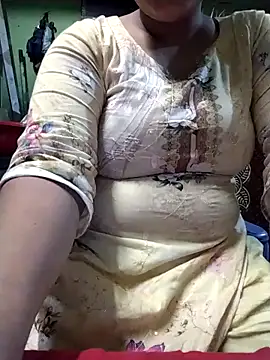 Snapshot of Nilanjona-Ray chatting on 12.22.25 Nilanjona-Ray online show from 12.22.25