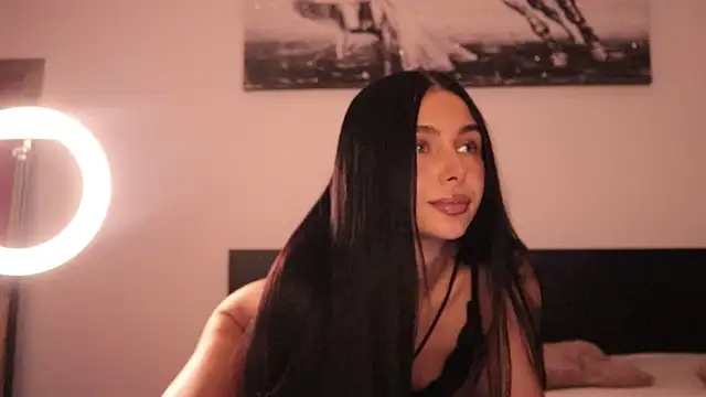 IvyKaelani online show from 10.24.25