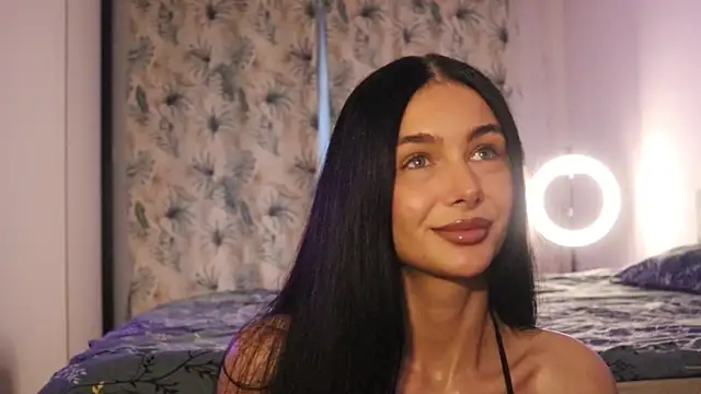 IvyKaelani online show from 11.28.25