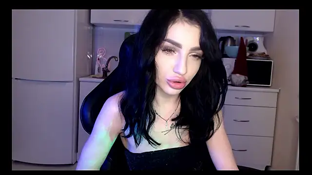 NancyLovee  online show from 12.07.24