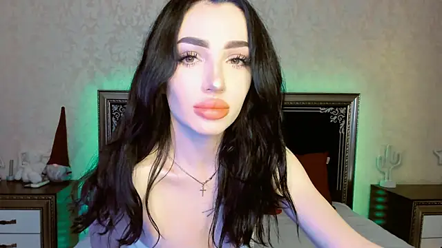 NancyLovee  online show from 03.16.25