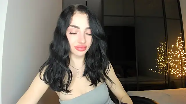 Snapshot of NancyLovee_ chatting on 11.30.25 NancyLovee online show from 11.30.25