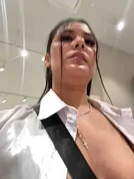 LexyRobert online show from 02.26.25