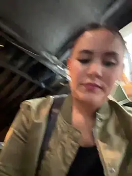 LexyRobert online show from 03.02.25