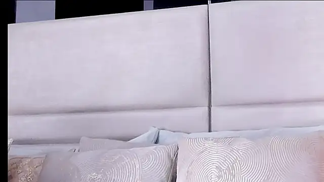 LexyRobert online show from 03.18.25