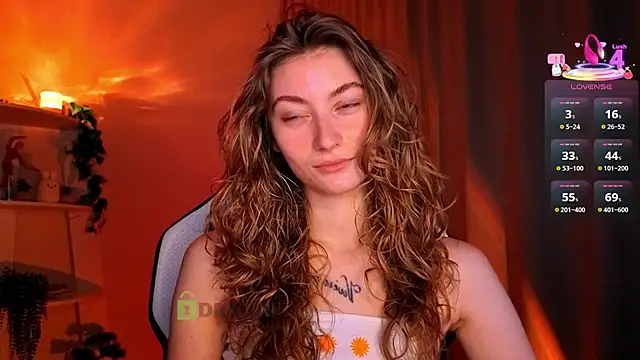 lady curls online show from 04.21.26
