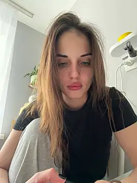 Snapshot of AmiLavs chatting on 02.18.26 AmiLavs online show from 02.18.26