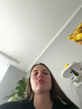 Snapshot of AmiLavs chatting on 02.22.26 AmiLavs online show from 02.22.26