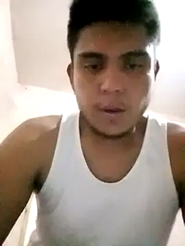 Snapshot of favcrew chatting on 12.29.24 favcrew online show from 12.29.24