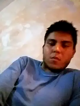 Snapshot of favcrew chatting on 01.09.25 favcrew online show from 01.09.25