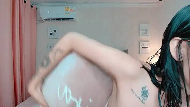 brooklove doll online show from 01.31.25