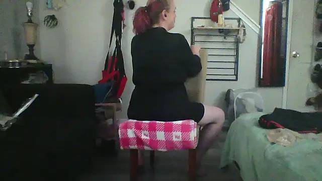 Snapshot of sluttywidowedex chatting on 07.22.26 sluttywidowedex online show from 07.22.26