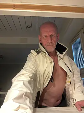 malematureisbest online show from 02.14.26