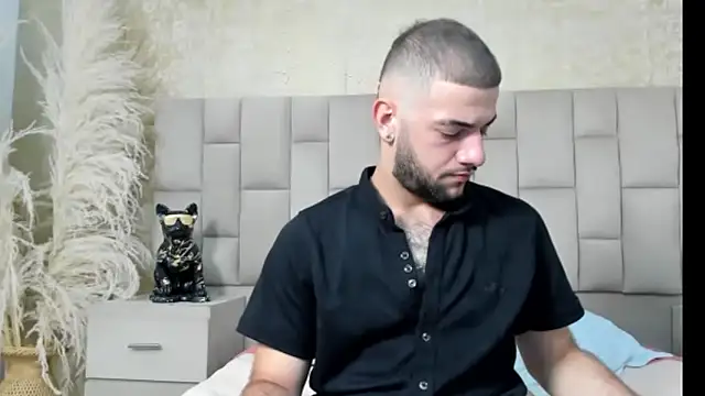 MaximusDick1  online show from 12.17.25