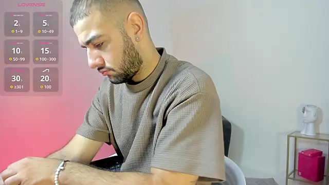 MaximusDick1  online show from 07.27.26