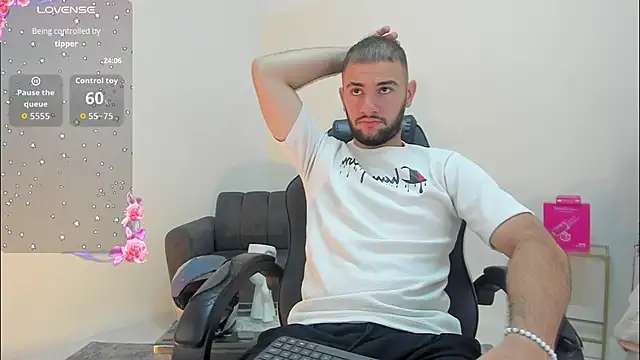 MaximusDick1  online show from 08.06.26