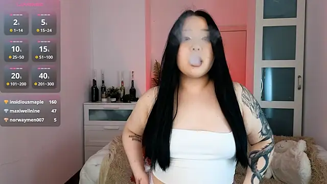 mei honey  online show from 03.04.25