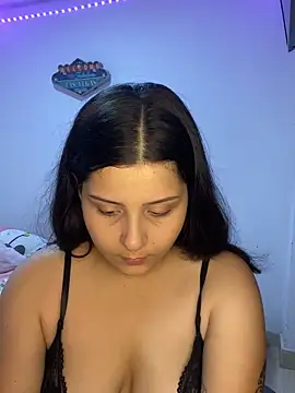 Snapshot of Sophie__Carter_ chatting on 10.24.25 Sophie Carter online show from 10.24.25