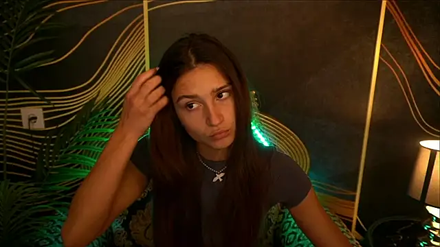 ValeryRoyale online show from 03.18.25