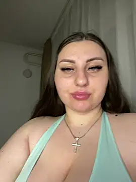 KarinaCelinne online show from 04.10.26