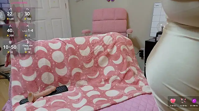 Snapshot of Luna1984 chatting on 03.11.26 Luna1984 online show from 03.11.26