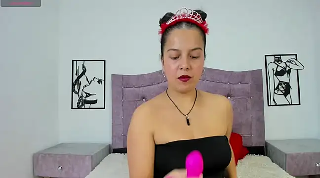 LunaSmitt online show from 03.13.25