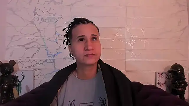 Im Milan Rs online show from 02.23.25