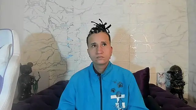 Im Milan Rs online show from 02.24.25