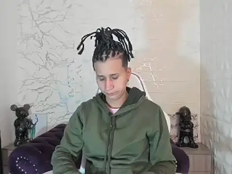 Im Milan Rs online show from 03.02.25