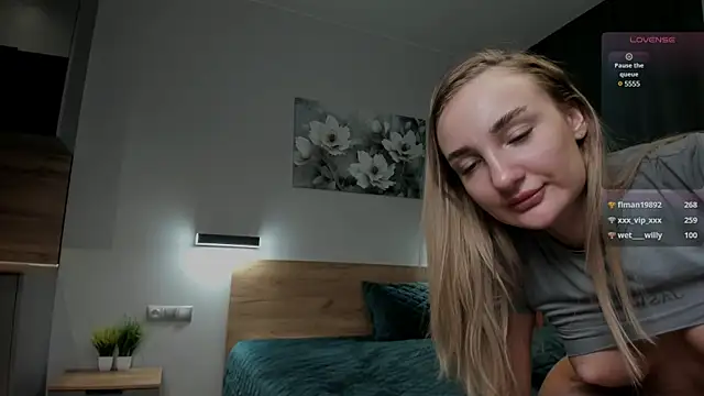 Snapshot of chloewallace chatting on 03.01.25 chloewallace online show from 03.01.25
