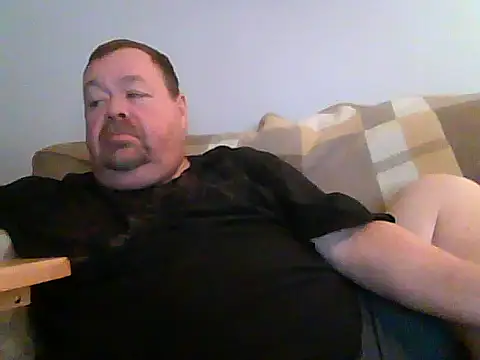 Snapshot of hitman_35 chatting on 04.14.26 hitman 35 online show from 04.14.26