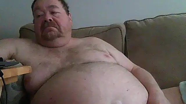 Snapshot of hitman_35 chatting on 05.26.26 hitman 35 online show from 05.26.26