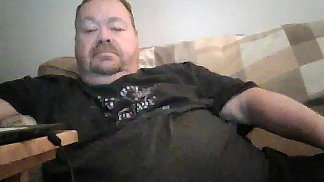 Snapshot of hitman_35 chatting on 06.08.26 hitman 35 online show from 06.08.26