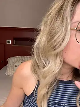 carlaaa online show from 04.30.26