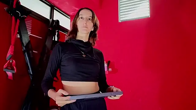 Ambar Roux  online show from 05.05.26