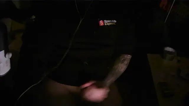 Snapshot of gezelligesiebren chatting on 04.21.26 gezelligesiebren online show from 04.21.26