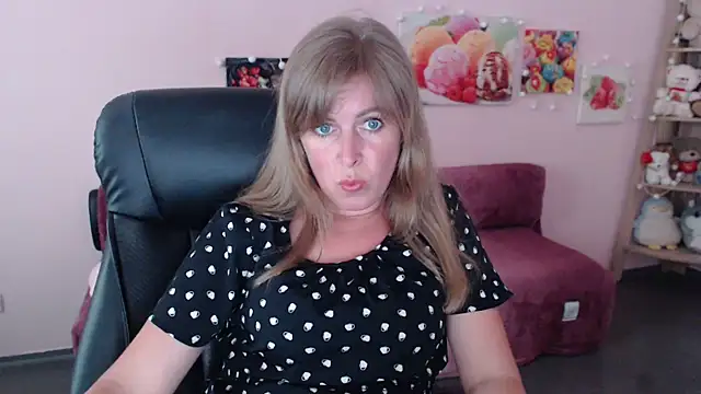 Hot Milady online show from 06.08.26
