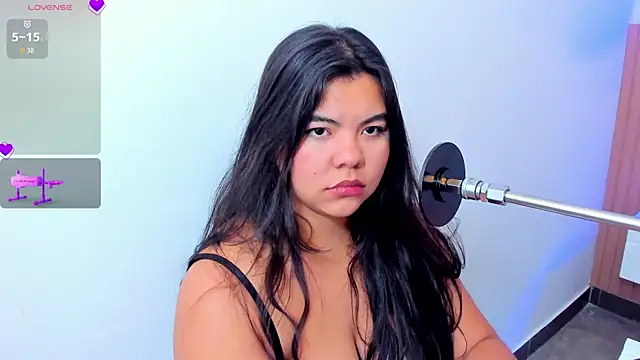 klhoe boobs online show from 12.18.25