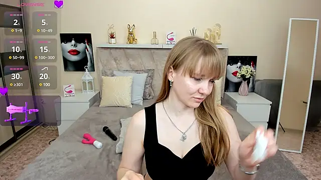 KattyPeachX online show from 03.17.25