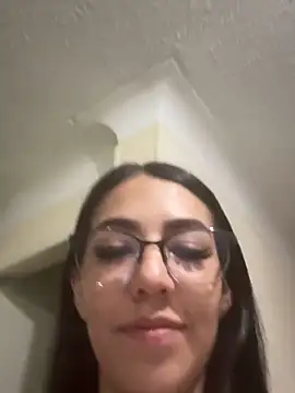 StaceyJones1 online show from 02.28.25