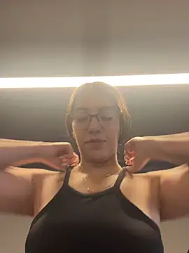 StaceyJones1 online show from 03.13.25