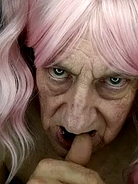 patti-cumdump online show from 12.09.24