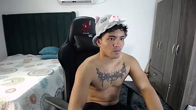 man dur07 online show from 02.18.25