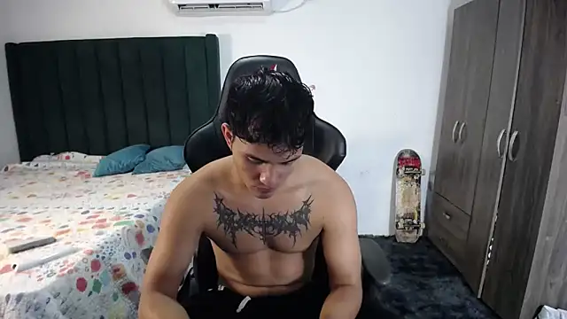 man dur07 online show from 02.19.25