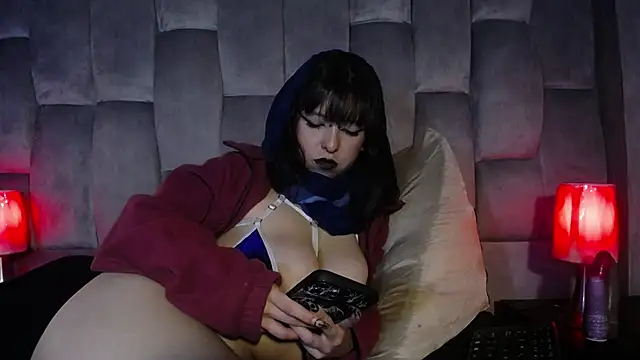 kittyhouse hs online show from 01.23.25