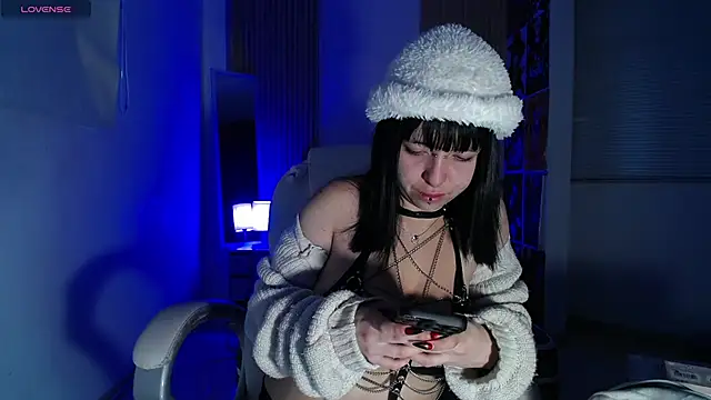 kittyhouse hs online show from 11.11.25